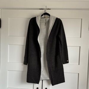 CALIA by Carrie Underwood Black and Gray Sweater